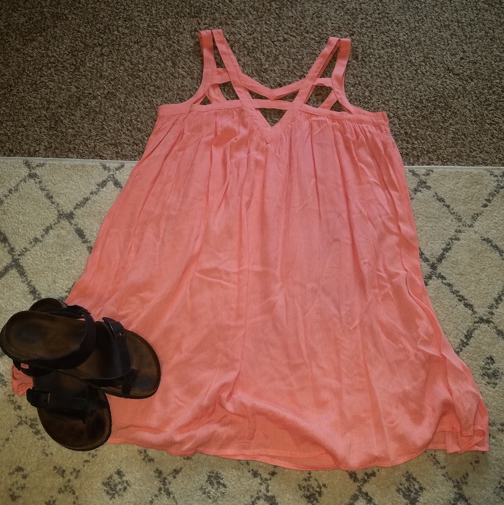 DOUBLE ZERO peach above the knee dress